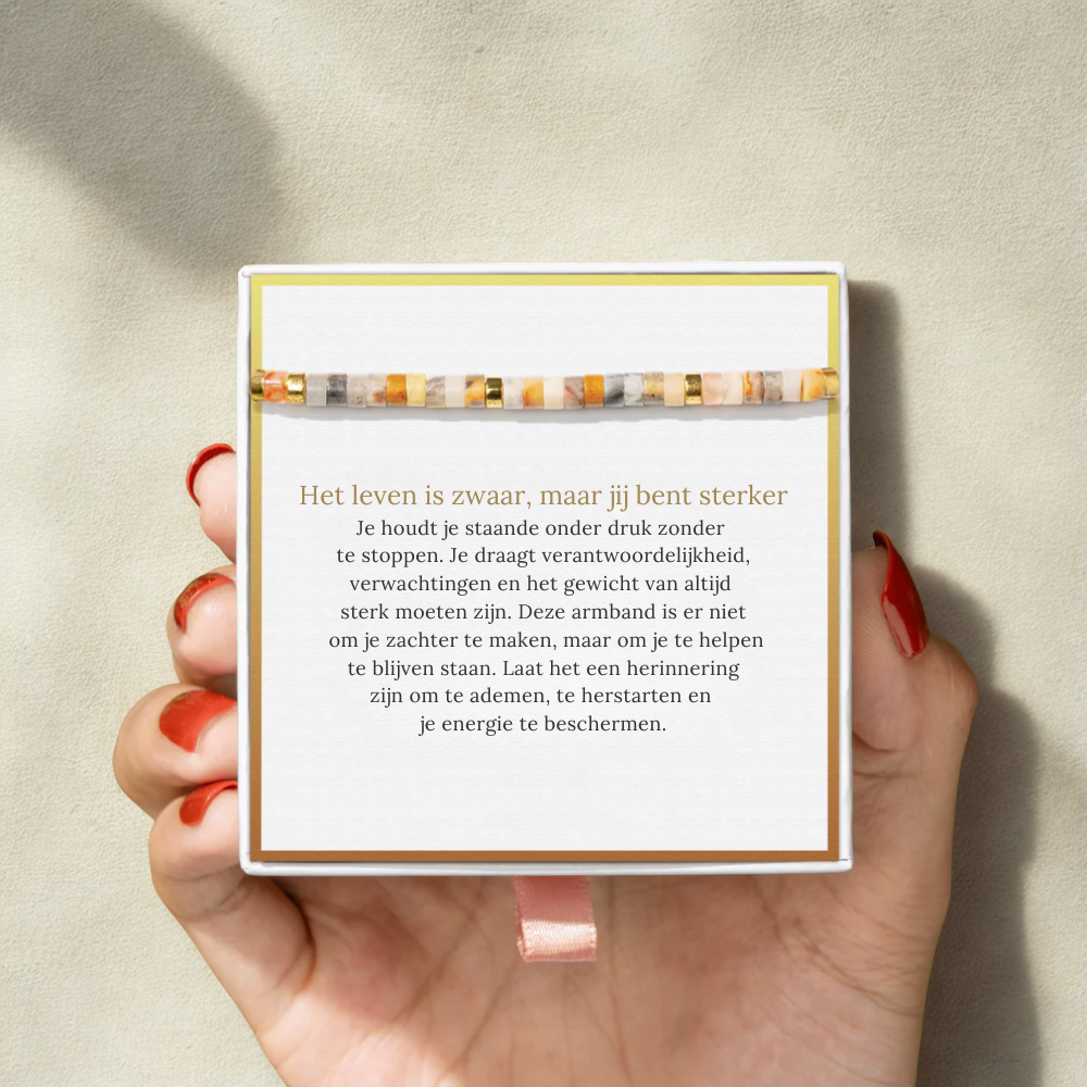 "Het Leven Is Zwaar, Maar Jij Bent Sterker" Armband