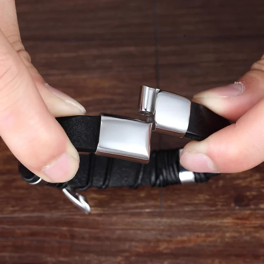 Aan Mijn Zoon – Je Loopt Nooit Alleen – Gepersonaliseerde Gevlochten Leren Armband