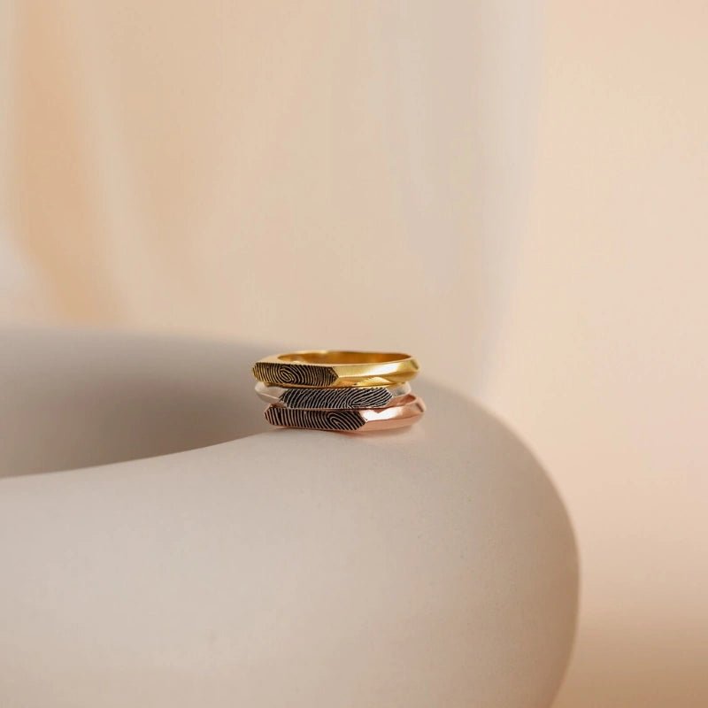 Gegraveerde Bar Ring Met Vingerafdruk - Gepersonaliseerde Sieraden Voor Vrouwen - CustomLove.nl