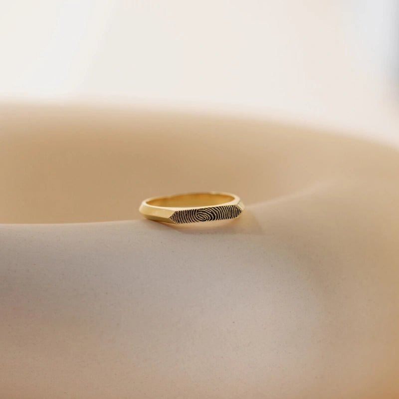 Gegraveerde Bar Ring Met Vingerafdruk - Gepersonaliseerde Sieraden Voor Vrouwen - CustomLove.nl