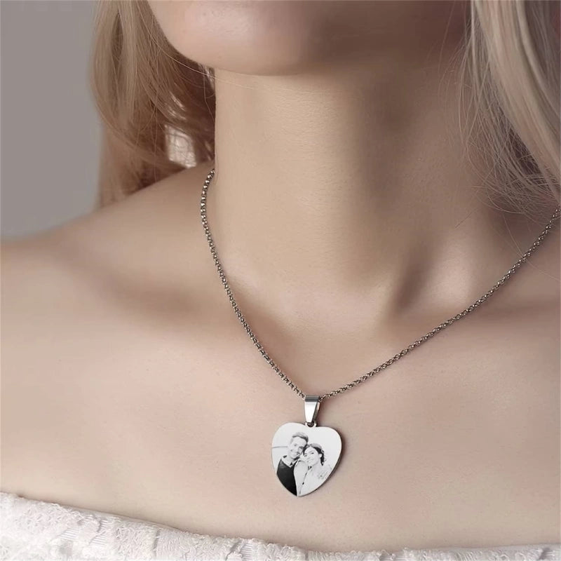 Gepersonaliseerde Gegraveerde Hartvormige Ketting Met Foto