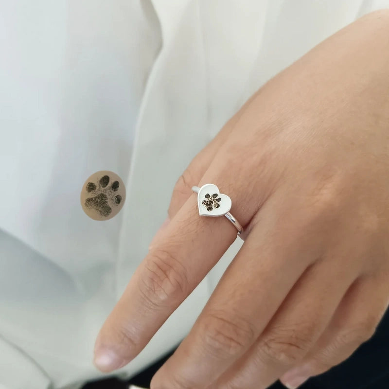 Gepersonaliseerde Hartvormige Ring Met Pootafdruk - Cadeaus Voor Haar