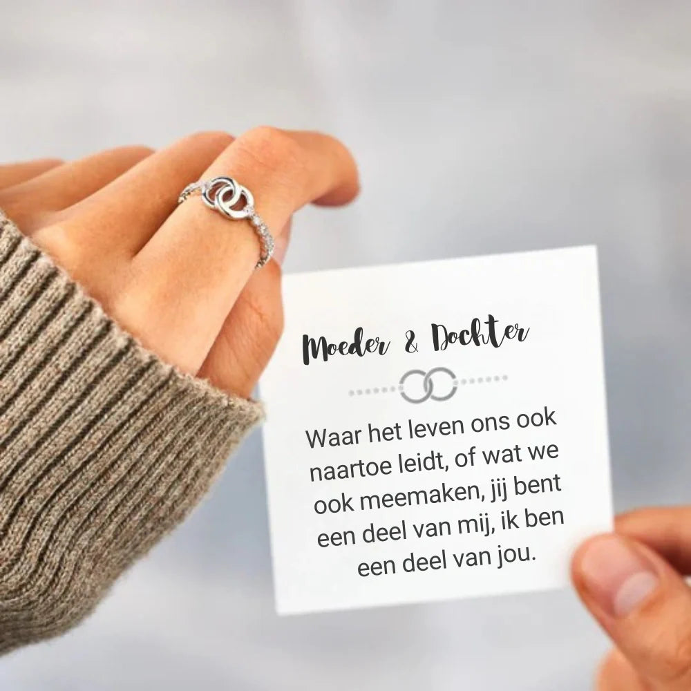 Moeder & Dochter - Ik Ben Een Deel Van Jou - In Elkaar Grijpende Ringen