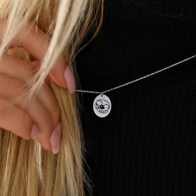 Gepersonaliseerde Ovale Schijf Geboortebloem Ketting - Cadeaus Voor Haar