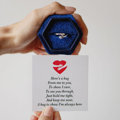 Silver Hug Ring - CustomLove.nl